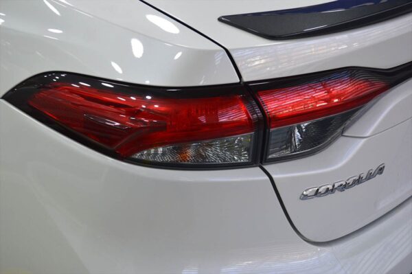 COROLLA-XSE-AJ817UM-3.jpg