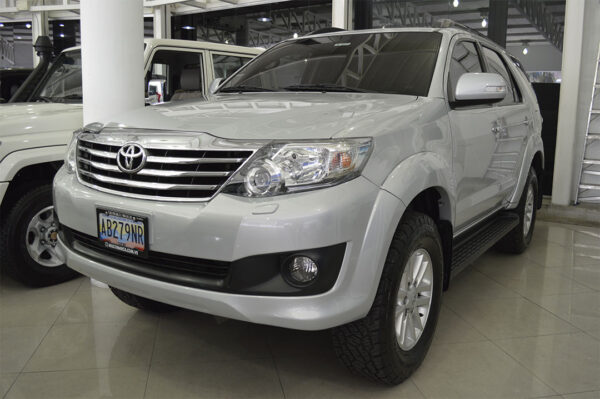 Fortuner - 42116KM
