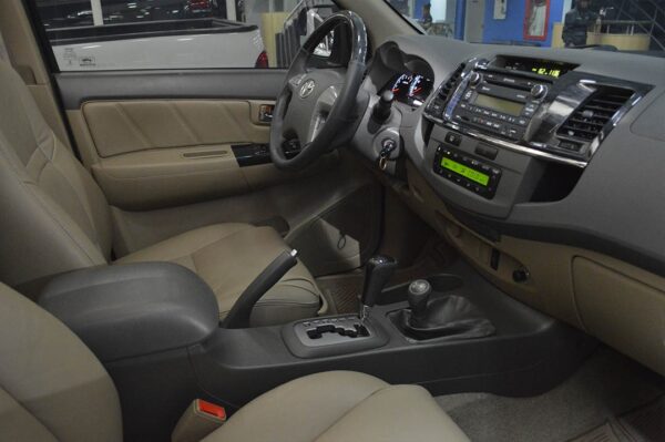 Fortuner - 89572KM - Imagen 5