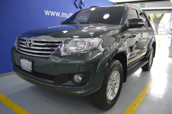 Fortuner - 89572KM