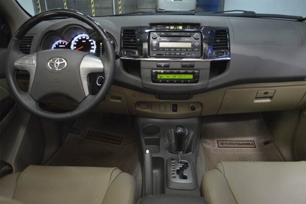 Fortuner - 89572KM - Imagen 4