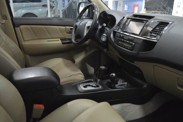 Fortuner - 33223KM - Imagen 5