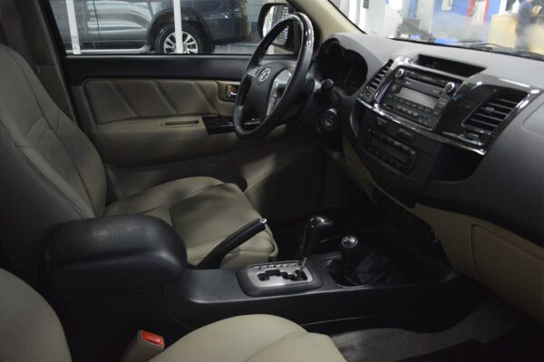 Fortuner - 40876KM - Imagen 5