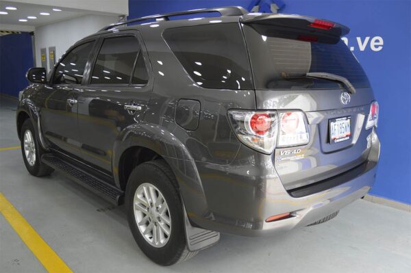 Fortuner - 40876KM - Imagen 3