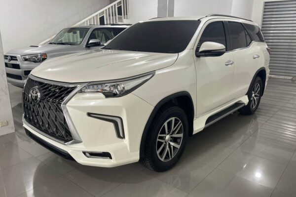 Fortuner - 6614KM