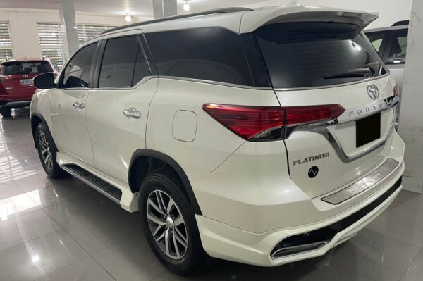 Fortuner - 6614KM - Imagen 3