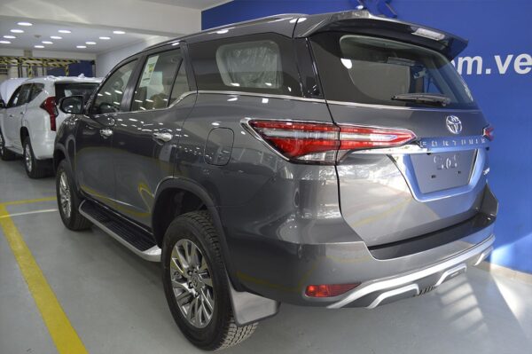 Fortuner - 64KM - Imagen 3