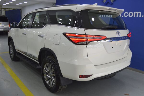 Fortuner - 34KM - Imagen 3