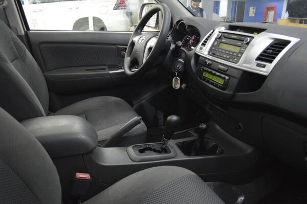 Hilux - 76744KM - Imagen 5
