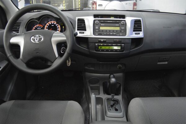 Hilux - 76744KM - Imagen 4