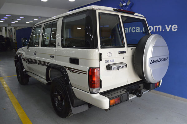 Land Cruiser - 56KM - Imagen 3