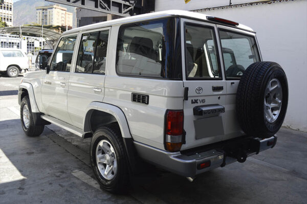 Land Cruiser - 43KM - Imagen 3