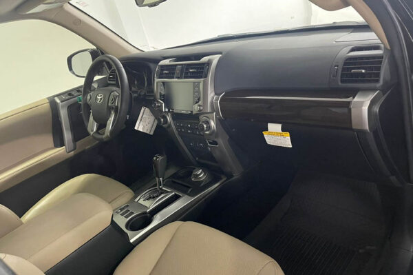 4Runner - 64MI - Imagen 5