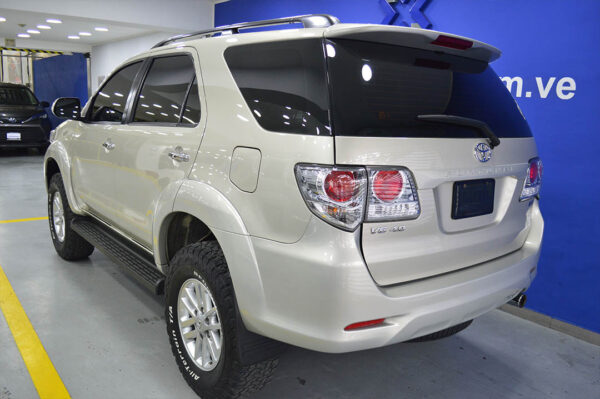 Fortuner - 33888KM - Imagen 3