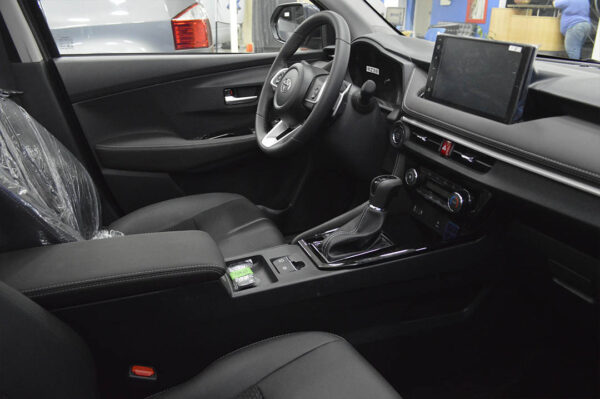 Yaris - 19KM - Imagen 5