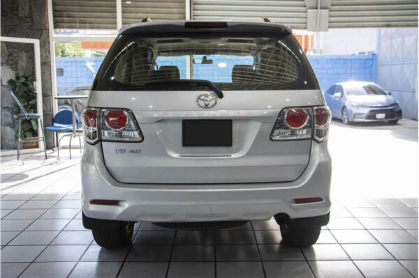 Fortuner - 142202KM - Imagen 3