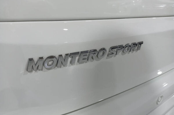 Montero Sport - 40KM - Imagen 12