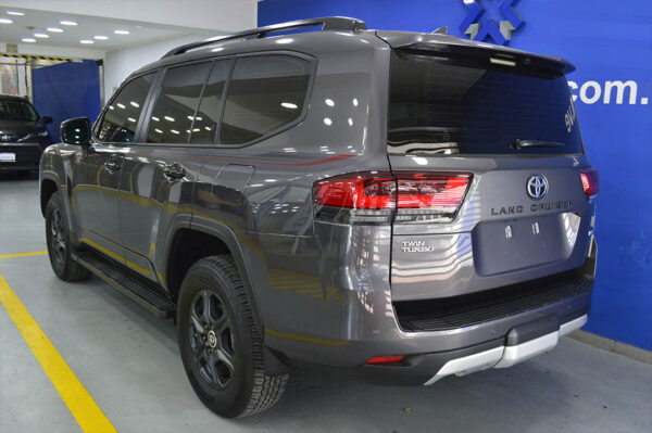 Land Cruiser - 293KM - Imagen 3
