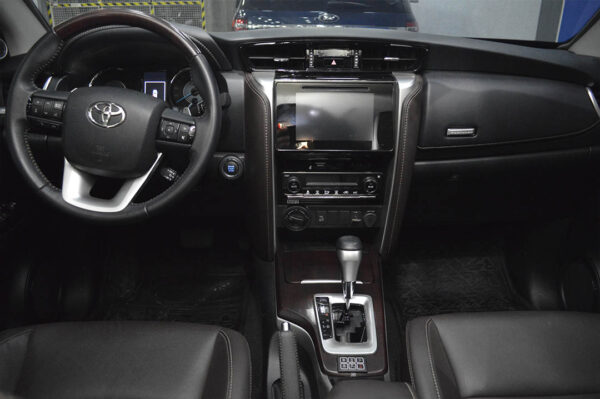 Fortuner - 19460KM - Imagen 4