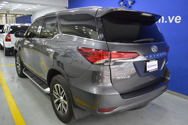 Fortuner - 53863KM - Imagen 3