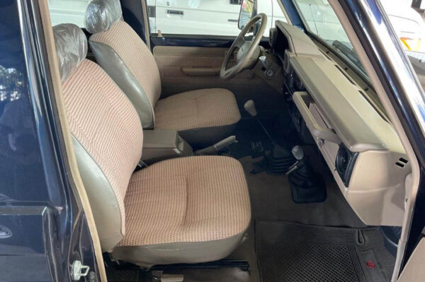 Land Cruiser - 74374KM - Imagen 5