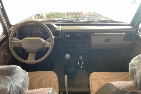Land Cruiser - 74374KM - Imagen 4
