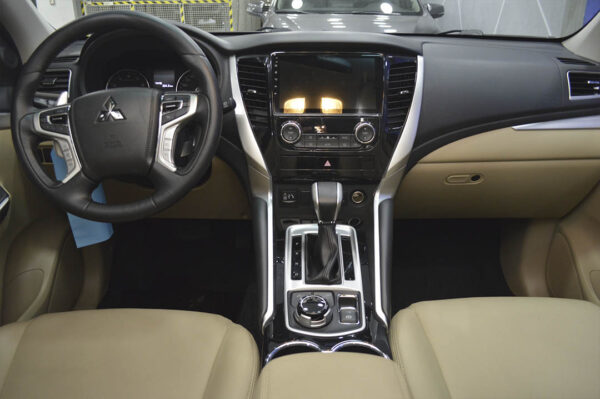 Montero- 16740KM - Imagen 4