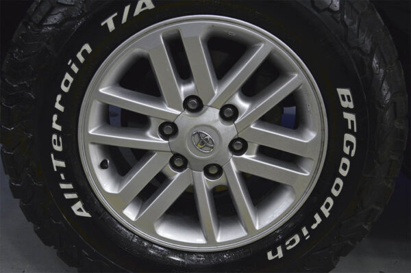 Fortuner - 43159KM - Imagen 7
