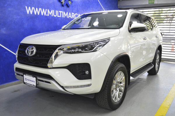 Fortuner - 26425KM