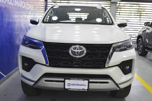 Fortuner - 26425KM - Imagen 2