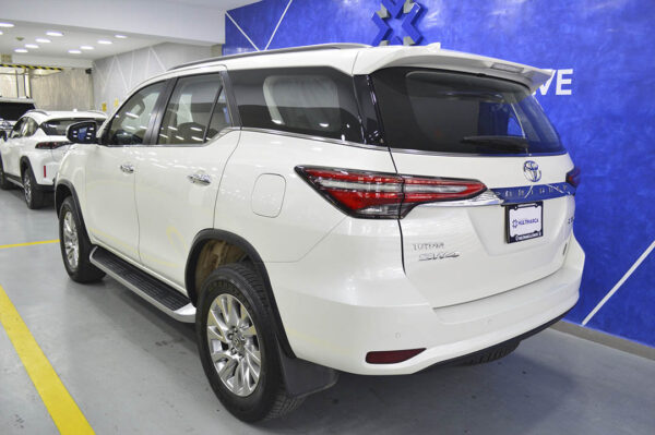 Fortuner - 26425KM - Imagen 3