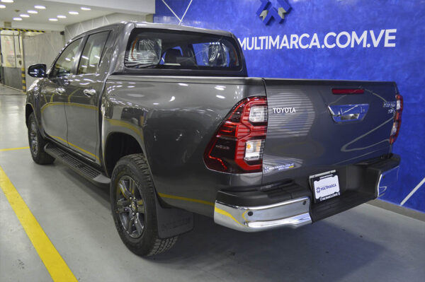Hilux - 64KM - Imagen 3