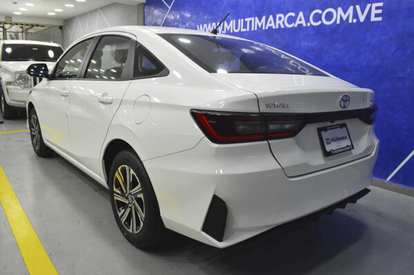 Yaris - 21KM - Imagen 3