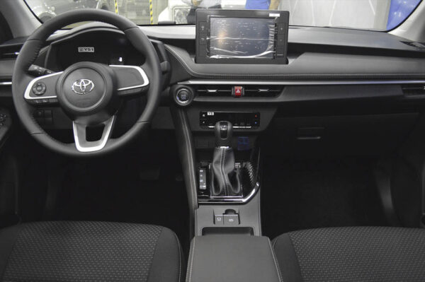 Yaris - 21KM - Imagen 4
