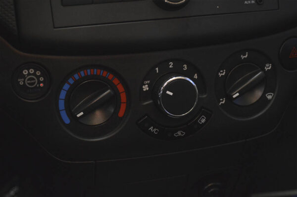 Aveo - 33436KM - Imagen 9