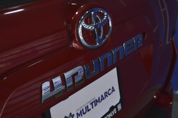 4Runner - 30387KM - Imagen 13