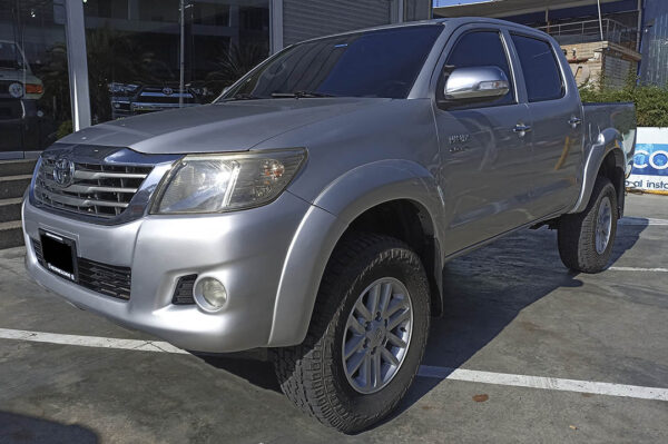 Hilux - 140335KM