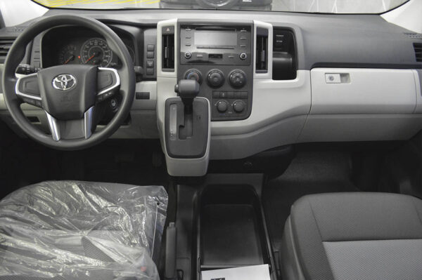 Hiace - 83KM - Imagen 4