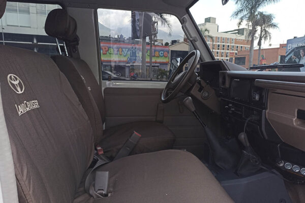Land Cruiser - 27547KM - Imagen 5