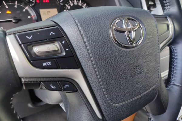 Land Cruiser - 23204KM - Imagen 8