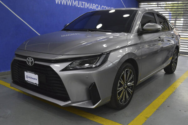 Yaris - 3142KM