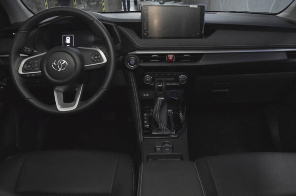 Yaris - 3142KM - Imagen 4