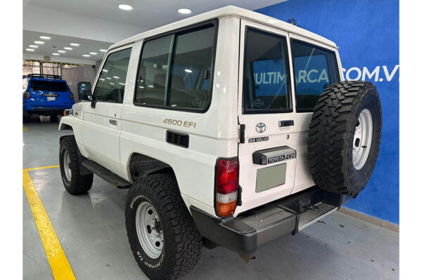 Land Cruiser - 58840KM - Imagen 3