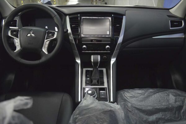 Montero Sport - 258KM - Imagen 4