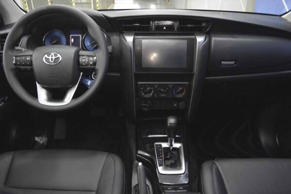 Fortuner - 67KM - Imagen 4