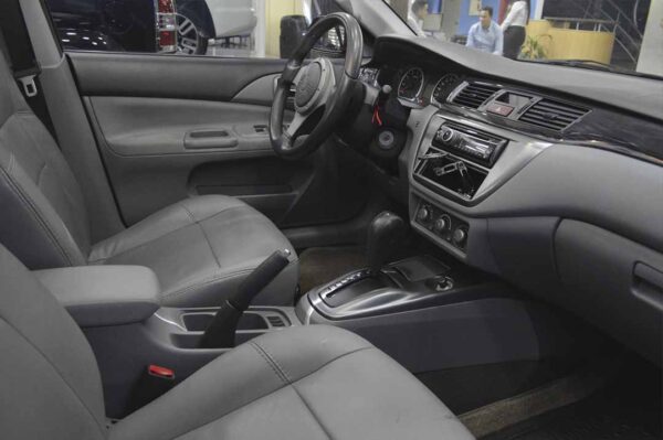 Lancer - 59411KM - Imagen 5