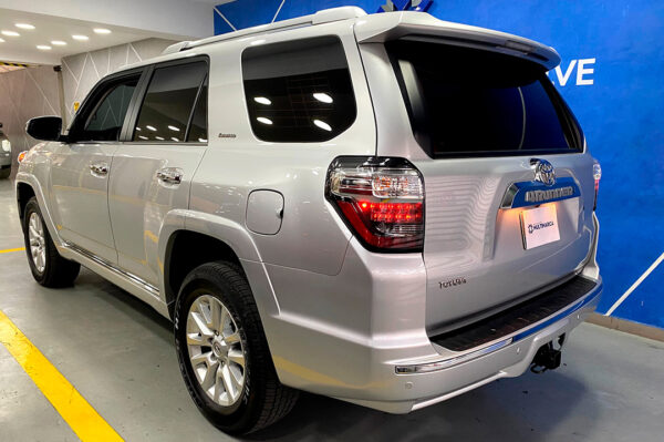 4Runner - 5701KM - Imagen 3