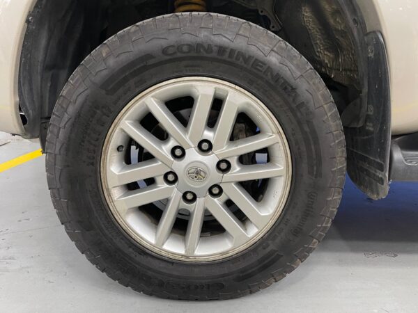 Fortuner - 115254KM - Imagen 7
