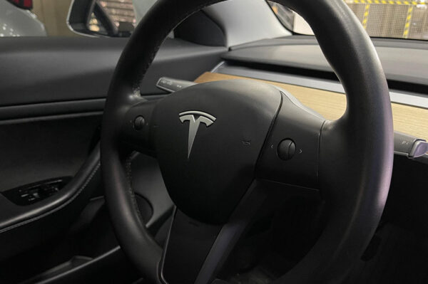 Model 3 - 37994KM - Imagen 8