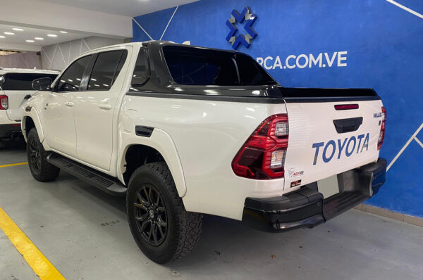 Hilux - 15720KM - Imagen 3